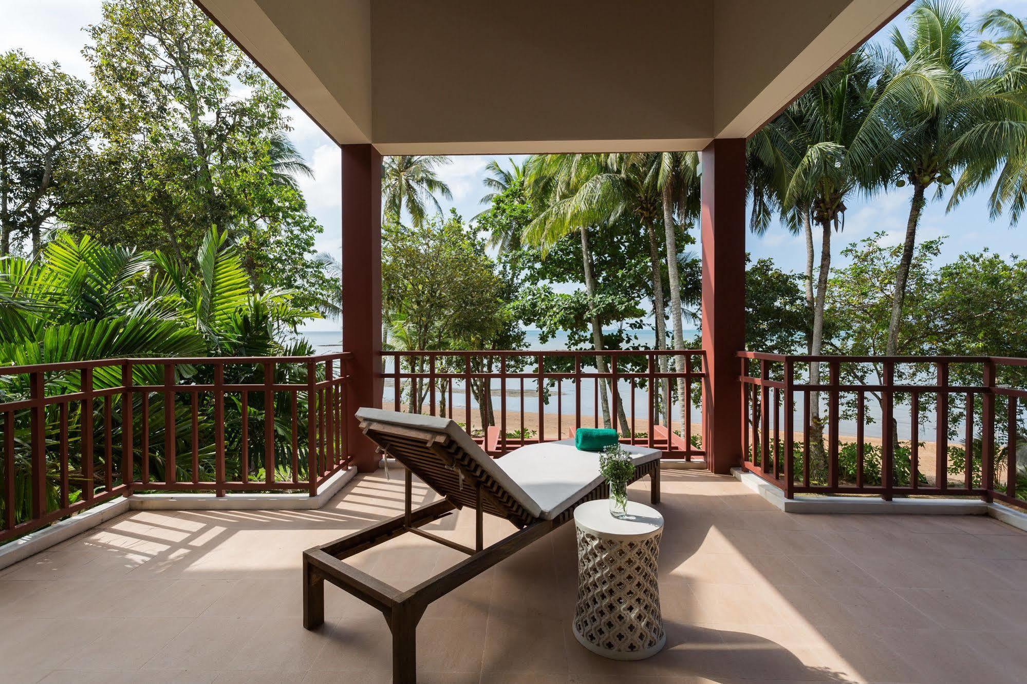 Amatapura Beachfront Villa 15, Sha Certified 班奥南矛 外观 照片